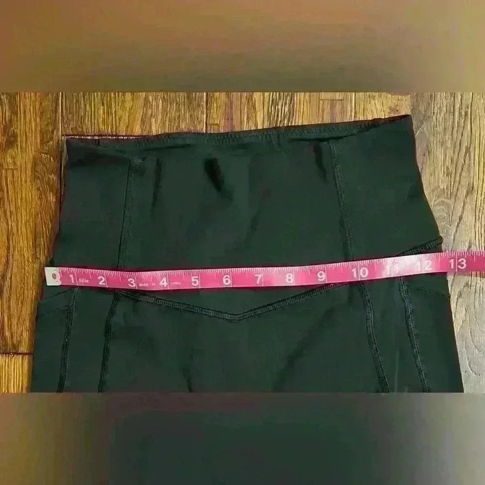 LULULEMON Legging with Stitching in Black